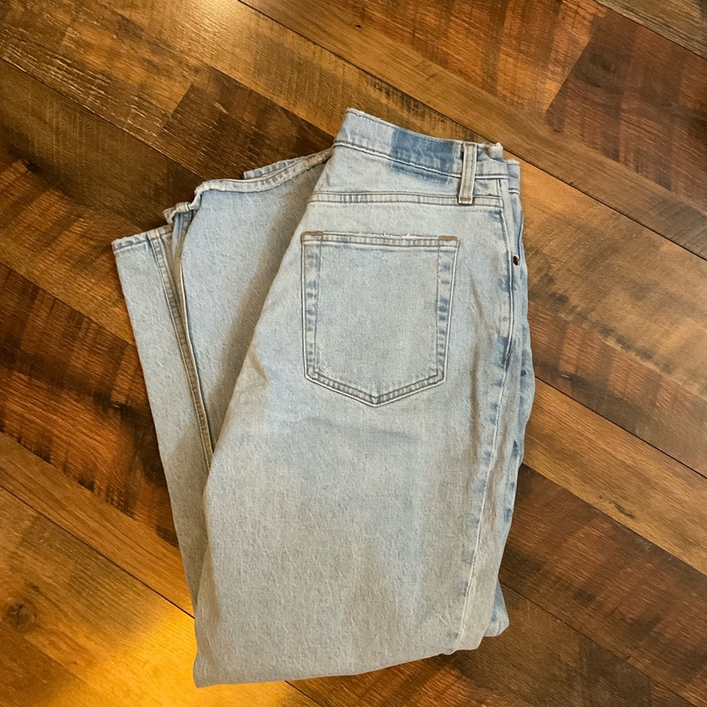 Abercrombie & Fitch The 90’s Straight Ultra High Rise Jeans 31 12S